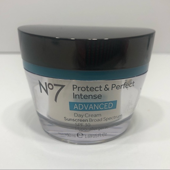 No. 7 Skincare Regimen SPF Day Cream/Booster Serum - Picture 3 of 9